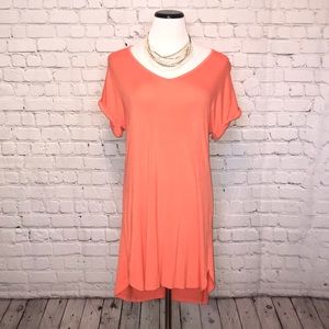 Coral V-Neck Tunic Length Short Sleeve Shirt